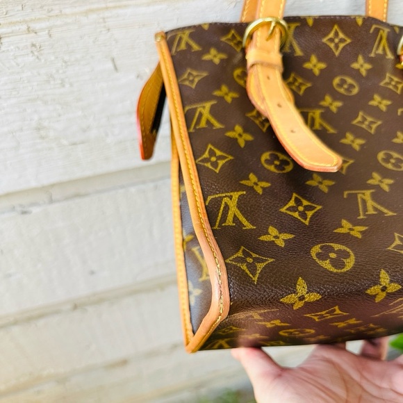 LOUIS VUITTON LV Poppincourt shoulder bag with COA - Picture 10 of 17